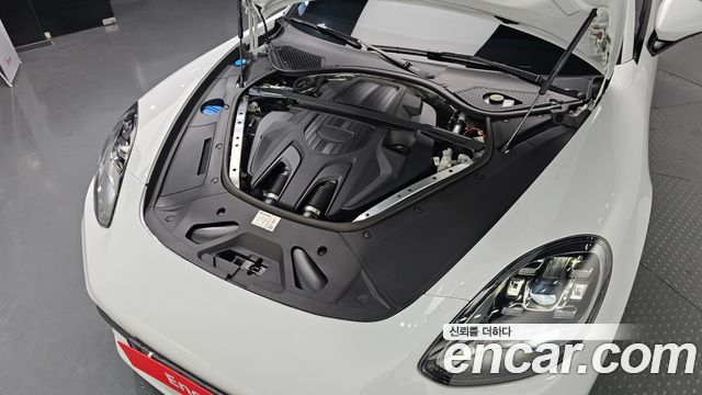 Porsche Panamera 2023 — photo 6