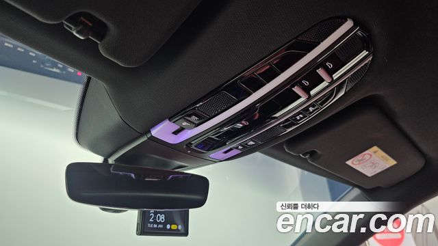 Porsche Panamera 2023 — photo 17
