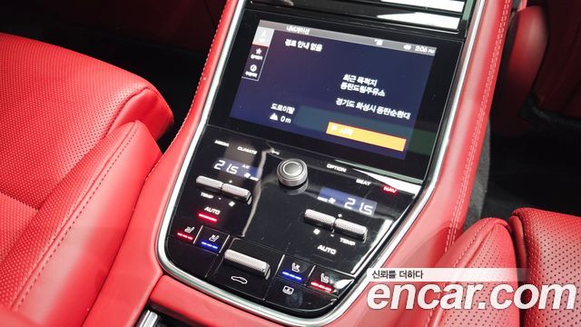 Porsche Panamera 2023 — photo 18