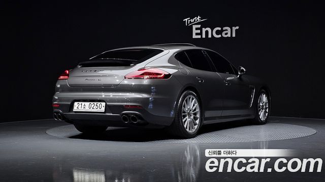 Porsche Panamera 2016 — photo 2
