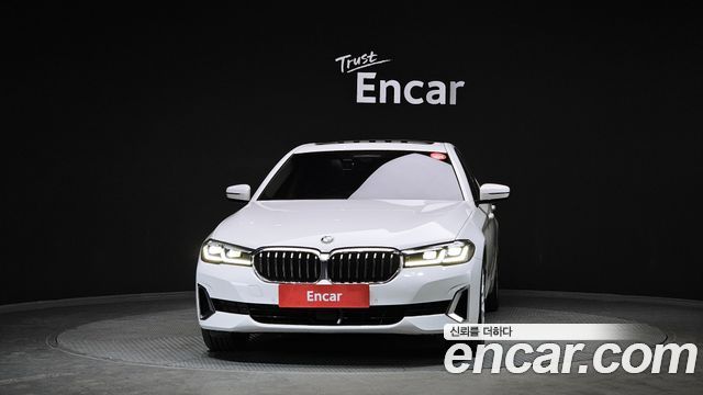 BMW 5-Series 2021 — photo 3