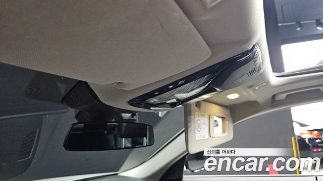 BMW 5-Series 2021 — photo 17