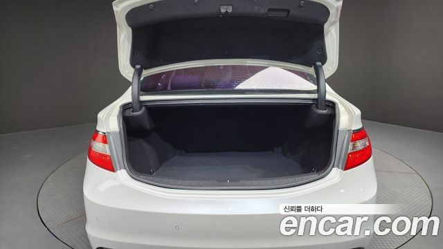 Hyundai Grandeur 2015 — photo 20