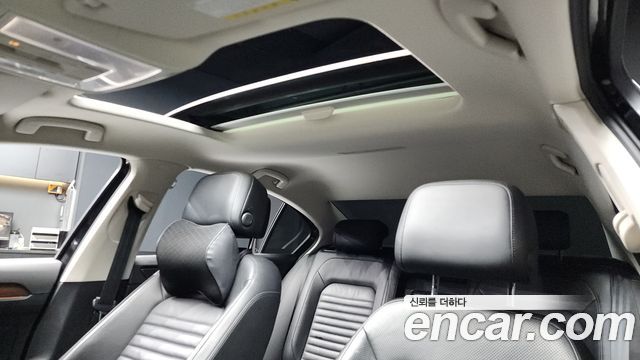 Volkswagen Passat 2018 — photo 19