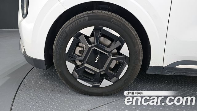 Kia Canival 2024 — photo 5