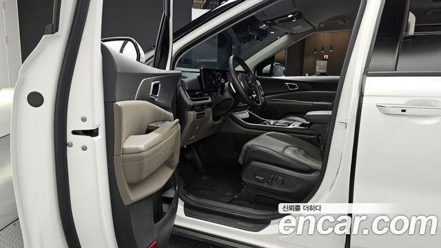 Kia Canival 2024 — photo 10