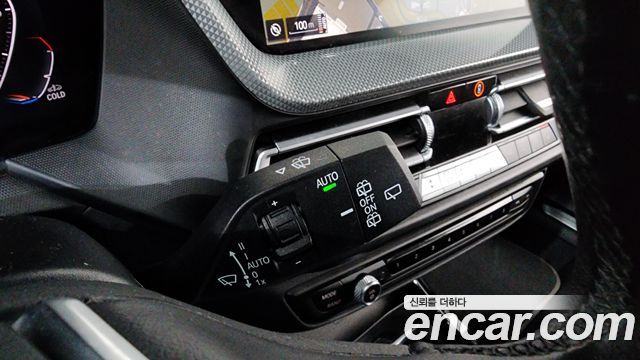 BMW 1-Series 2022 — photo 18