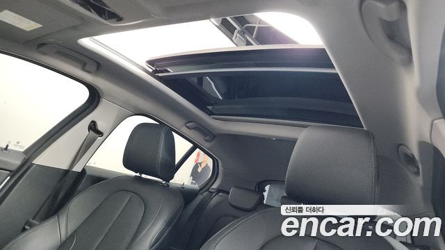 BMW 1-Series 2022 — photo 19