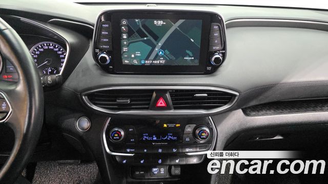 Hyundai Santafe 2019 — photo 14