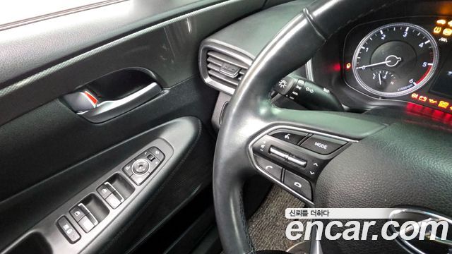 Hyundai Santafe 2019 — photo 17