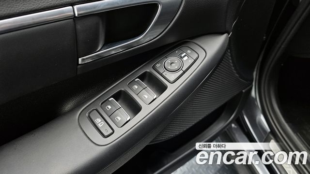 Hyundai Sonata 2020 — photo 17