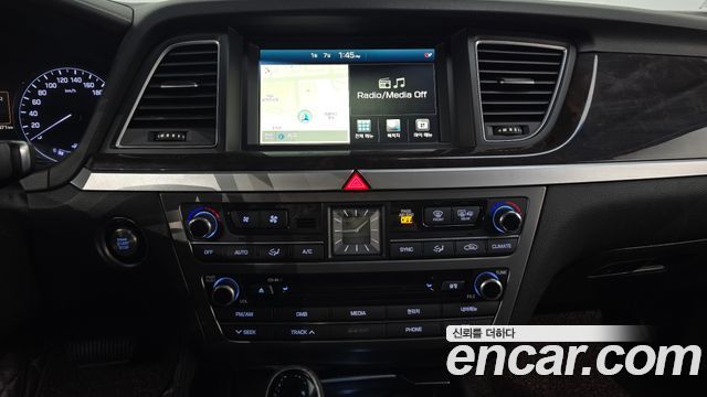 Hyundai Genesis 2016 — photo 14