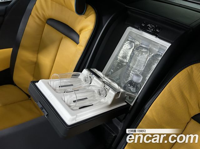 Rolls-Royce Cullinan 2023 — photo 19