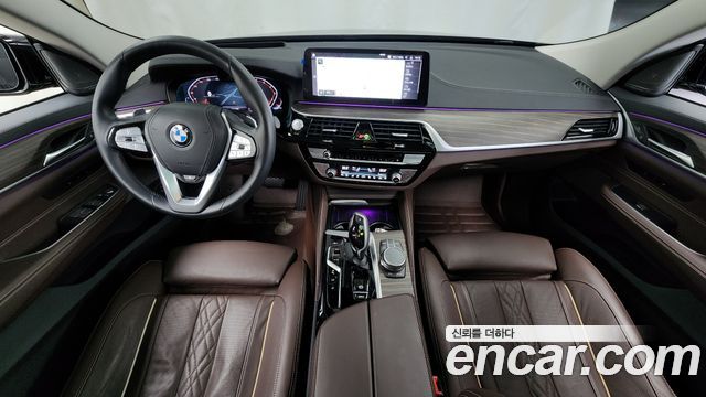 BMW Gran Turismo 2023 — photo 7