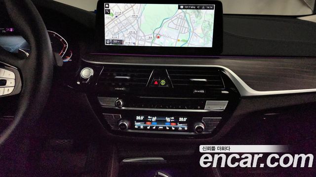 BMW Gran Turismo 2023 — photo 14