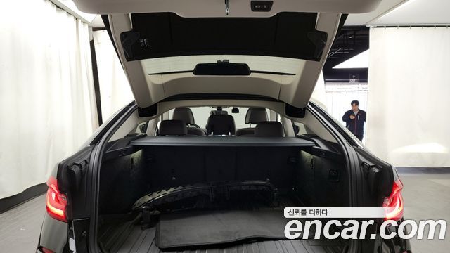 BMW Gran Turismo 2023 — photo 20