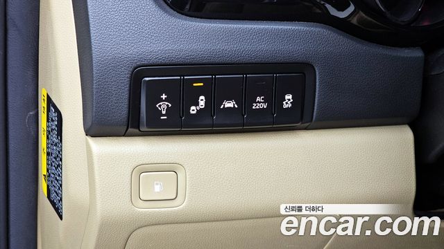 Kia Canival 2017 — photo 15