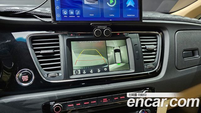 Kia Canival 2017 — photo 17