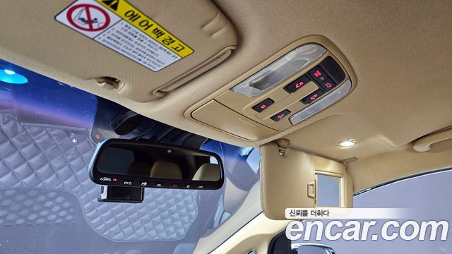 Kia Canival 2017 — photo 20