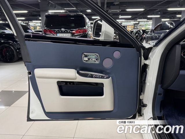 Rolls-Royce Ghost 2011 — photo 5