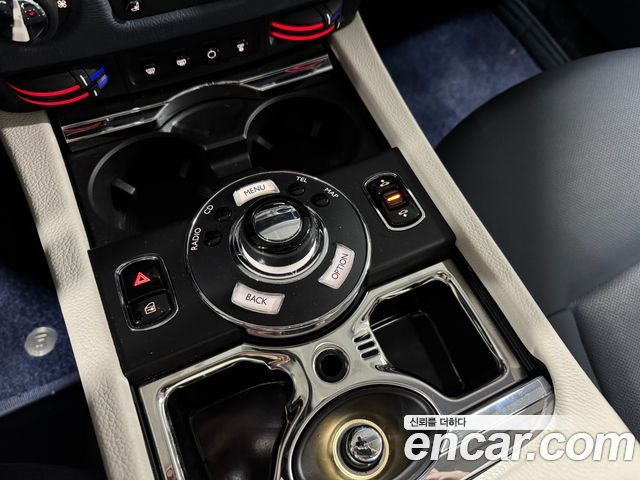 Rolls-Royce Ghost 2011 — photo 10