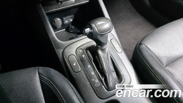 Kia K3 2015 — photo 9