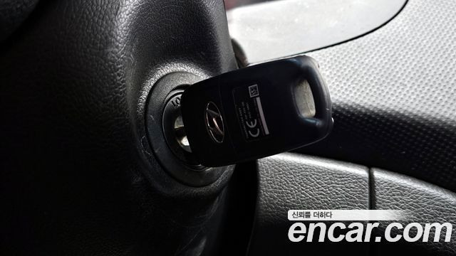 Hyundai Accent 2012 — photo 14