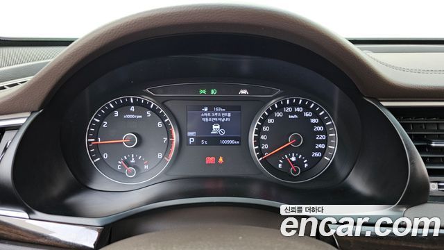 Kia K7 2019 — photo 8