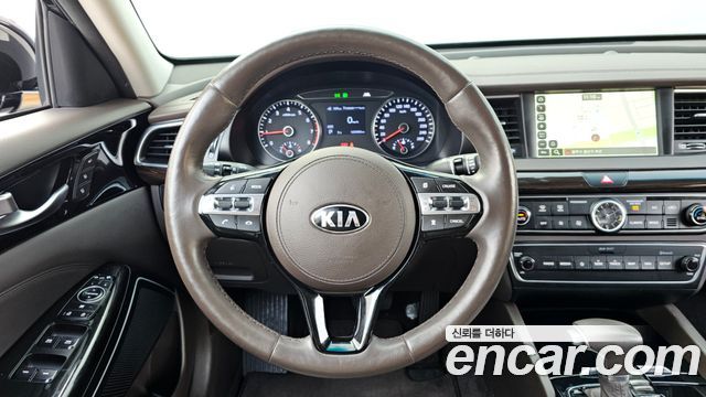 Kia K7 2019 — photo 13
