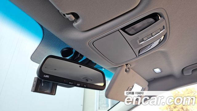 Kia K7 2019 — photo 16