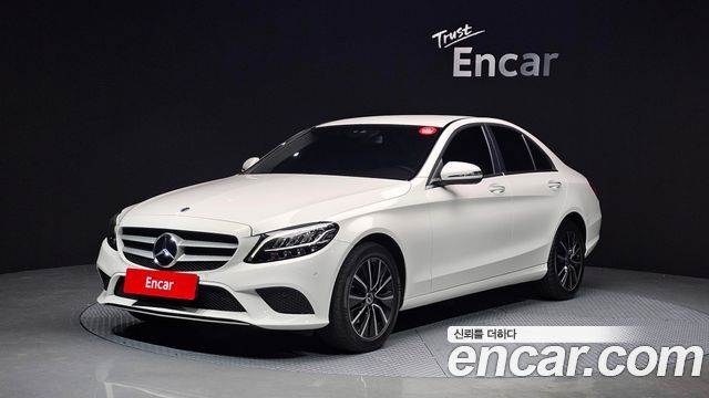 Mercedes-Benz C-Class 2019 — photo 1