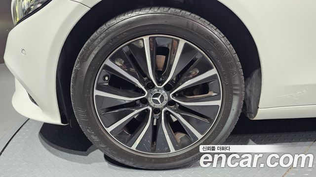 Mercedes-Benz C-Class 2019 — photo 5