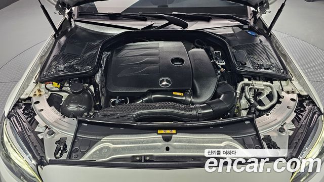Mercedes-Benz C-Class 2019 — photo 6