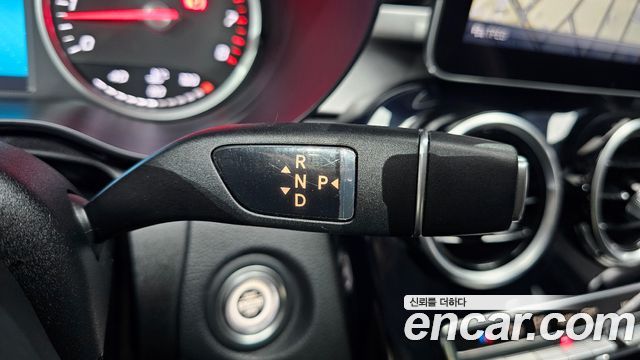 Mercedes-Benz C-Class 2019 — photo 9