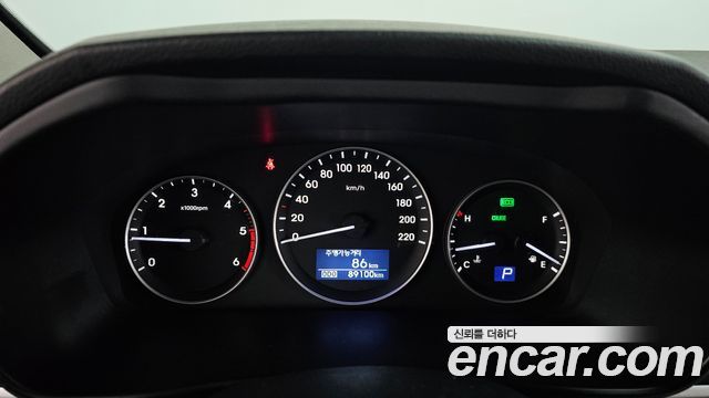 Hyundai Starex 2021 — photo 8