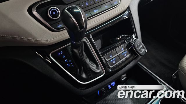 Hyundai Starex 2021 — photo 9