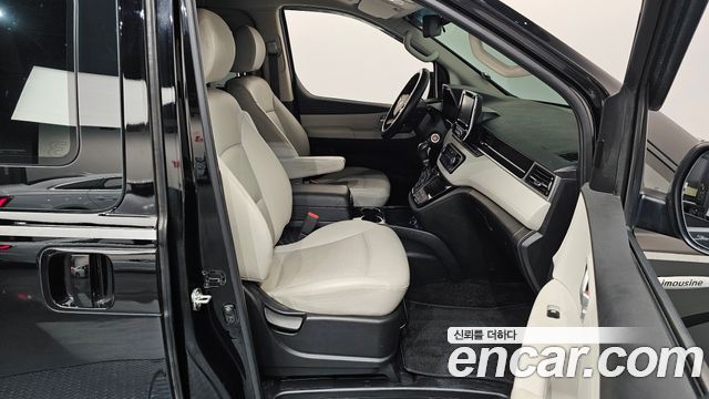 Hyundai Starex 2021 — photo 11