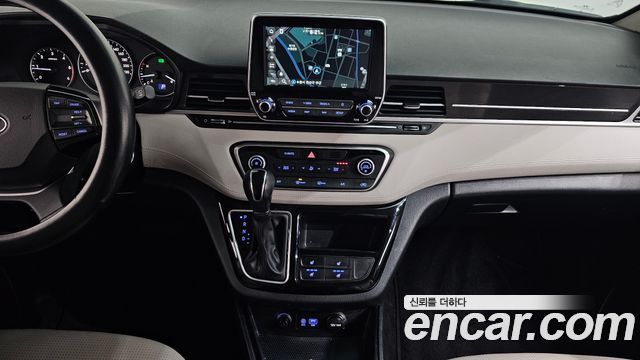 Hyundai Starex 2021 — photo 14