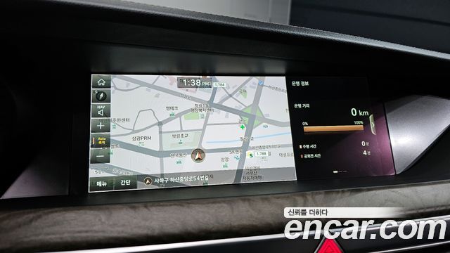Genesis G90 2019 — photo 14