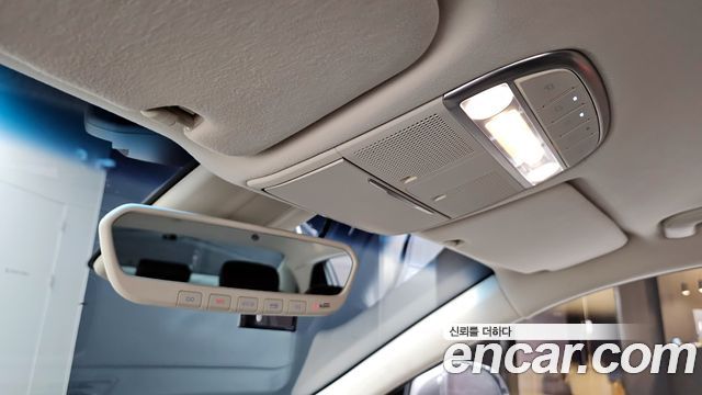 Genesis G90 2019 — photo 19