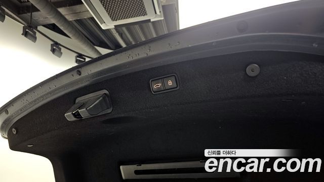 Genesis G90 2019 — photo 20