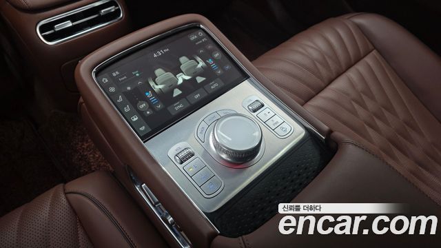 Genesis G90 2022 — photo 18