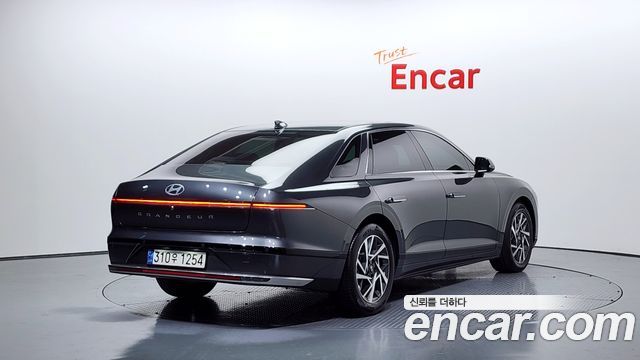 Hyundai Grandeur 2023 — photo 2