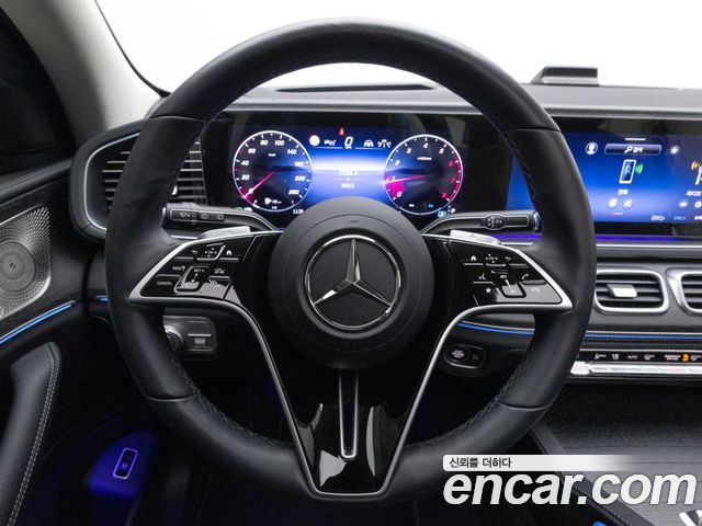 Mercedes-Benz GLE-Class 2025 — photo 15
