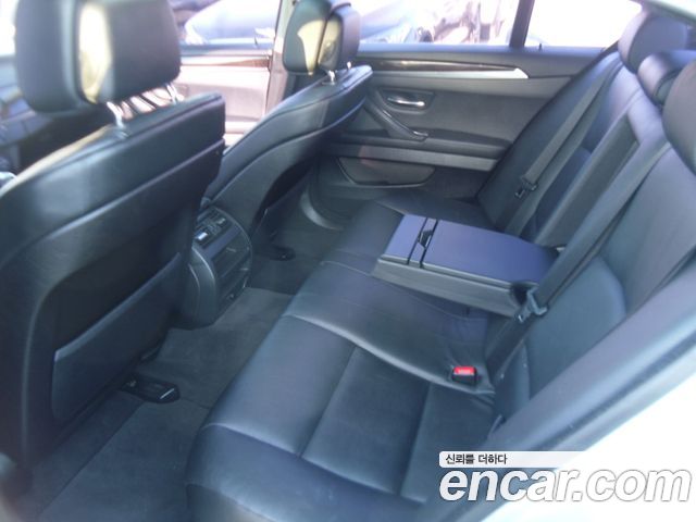 BMW 5-Series 2013 — photo 12