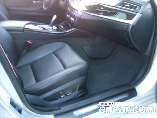 BMW 5-Series 2013 — photo 14