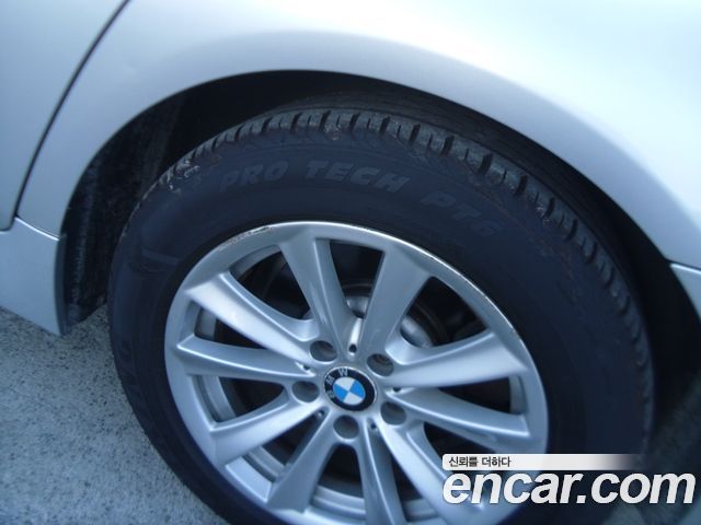 BMW 5-Series 2013 — photo 20