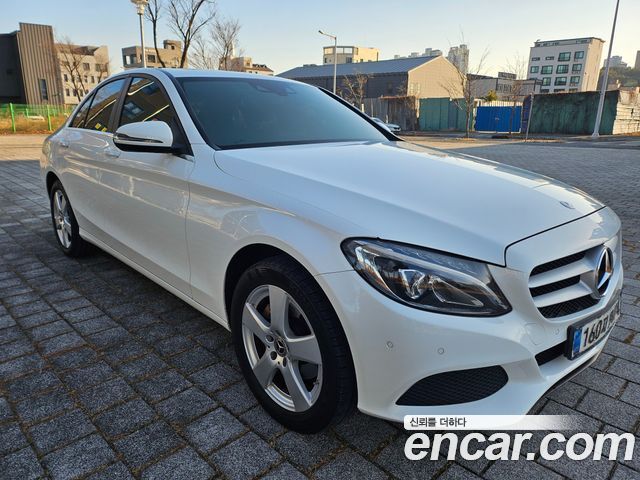 Mercedes-Benz C-Class 2017 — photo 2