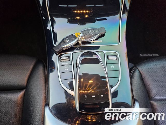 Mercedes-Benz C-Class 2017 — photo 15