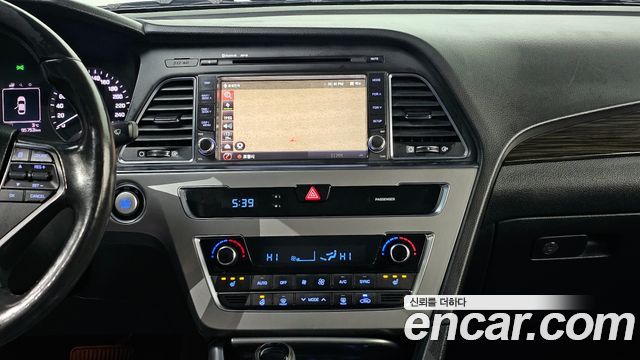 Hyundai Sonata 2015 — photo 16